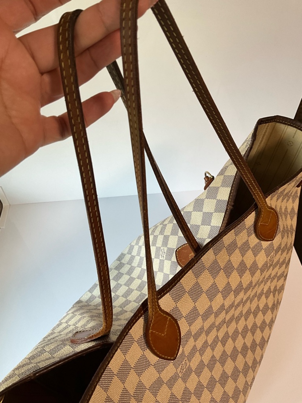 Louis Vuitton Damier Azur Neverfull GM - Picture 3 of 16